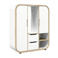 Moderne Witte Kasten met Houten Accenten voor Opslag